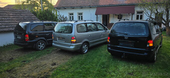 3x Hyundai Trajet 2.0 crdi, vše 7 míst - 6