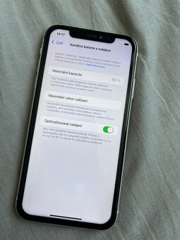 Apple iPhone 11 - 6