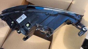 T ROC Levé přední hlavní světlo originální - 6