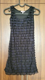 Dívčí šaty vel. do 140 cm, krásné, cena za 6 ks - 6