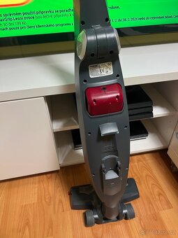 HOOVER TYČOVÝ VYSAVÁ 2v 1 - 6