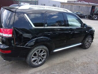 Citroën C-Crosser 2,2 HDi 7míst - 6