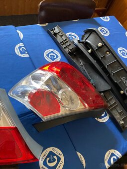 Prodám díly z Hondy Civic 7g Sport - 6