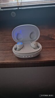 Sluchátka JBL Free ii - 6