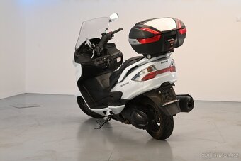Suzuki Burgman 400 - 6
