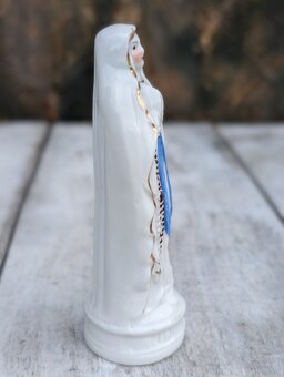 Vintage porcelánová malá soška, madona ND de Lourdes. - 6