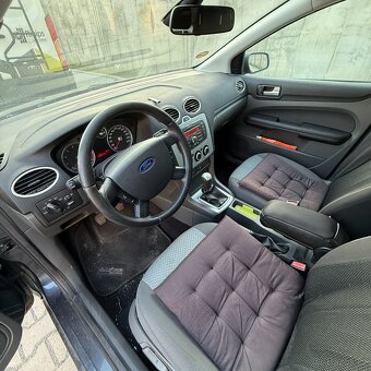 Ford Focus mk2, 1.6, 74 kW, na opravu nebo náhradní díly - 6
