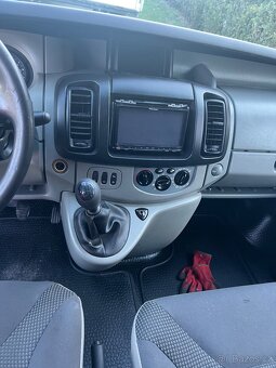 Renault Trafic 2.5 dci 150Ps - 6