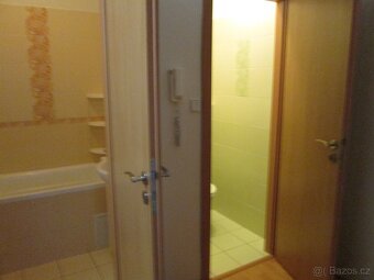 2+1 s novou velkou lodžií v Uh. Brodě - bez RK-bez provize - 6