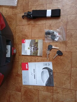 Kufr Givi V47 NN - 6