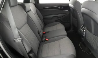 Kia Sorento 2.2 CRDi UM 2018 – 7-místné, Premium výbava - 6