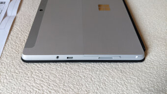 Tablet Microsoft Surface Go 3 + 2 klávesnice - 6