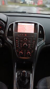 Opel Astra J Sports tourer 2.0 cdti, 2013, 165hp - 6