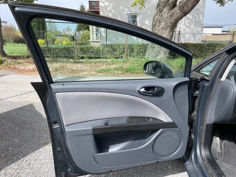 Seat Leon 1,6 MPi Serviska, Klima, 8xPneu - 6