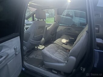 Ford Galaxy - 6