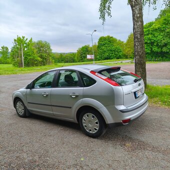 Ford Focus 1.6 74kw,poctivych 171tkm,klima - 6