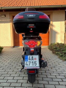 KYMCO People S 200i - 6