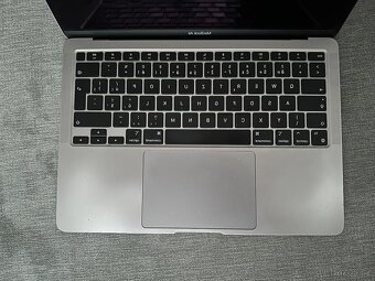 MacBook Air M1 2020 – 16GB RAM / 256GB SSD - 6