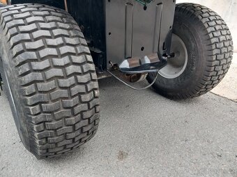 Prodám zahradní traktor MTD 15.5hp - 6