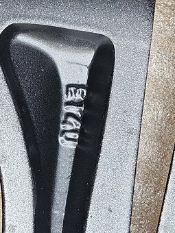 Pěkná, nová orig kola Škoda Kodiaq, Michelin 235/50/19 - 6