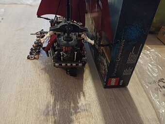 LEGO Piráti z Karibiku 4195 Pomsta královny Anny - 6