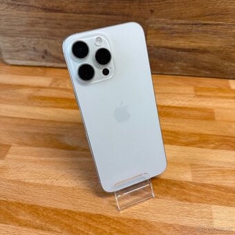 iPhone 15 Pro Max 256GB, bílý Titan (12 měsíců záruka) - 6