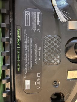 Roboticky vysavac Roomba I7 - 6