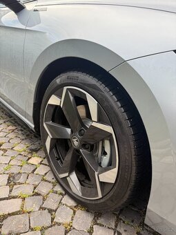 Škoda Superb 4 2.0 TSI 195kW 4x4 7/2025 najeto 440km - 6