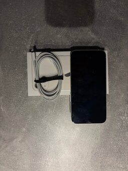 Zánovní IPhone 13 ( v záruce ) - 6