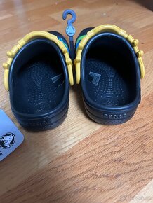 CROCS Batman CC Kids ve velikosti EUR 22/24 (C6/7) - svítící - 6