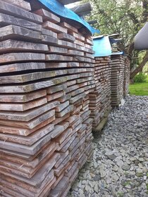 Smrkové a bukové řezivo + smrkové trámy+střešní latě - 6