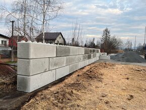 Prodám betonové bloky - různé rozměry - 6