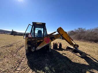 Traktorbagr JCB 3D - 6