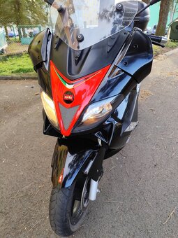 Skutr Aprilia SR 125 Max - 6