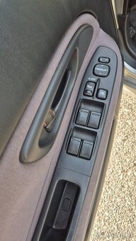 Subaru Impreza 2.0R 118Kw LPG Kombi - 6