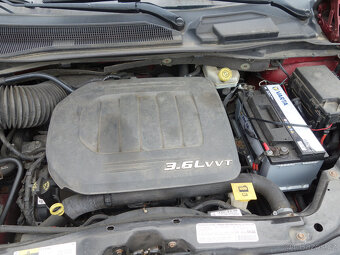 Chrysler Town & Country 3.6 V6 - 6