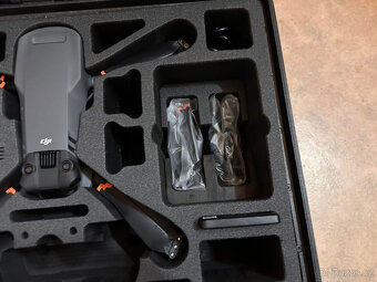 Sada DJI MAVIC 3 FLY MORE s přepravním pouzdrem a batohem DJ - 6