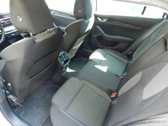 Škoda Octavia IV combi 2.0 TDi 110 kW VIRTUAL COCKPIT 2021 - 6