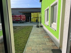 Skladovací prostory v centru Pohořelic - 6