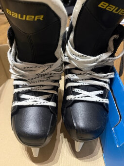 Bauer Supreme brusle dětské velikost 36 / stélka 230mm - 6