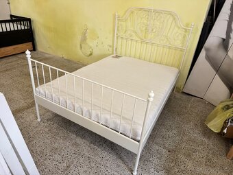 Hezká kovová postel-letiště IKEA LEIRVIK 140x200 - 6