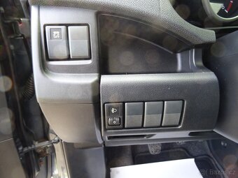 Mazda 5 1,6 MZR-CD 7 míst, nyní po servisu, velice pěkná - 6
