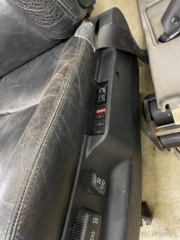 BMW e34 Sedačky Sedan. Elektrické - 6