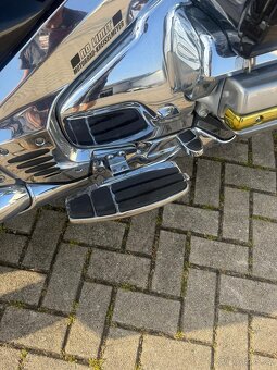 Honda GL 1800Goldwing - 6