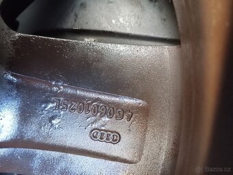 zimní pneu 225/55/17  101V  M+S,alu kola orig AUDI,4x - 6