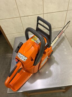 Motorová pila Husqvarna - 6