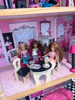 Domeček pro Barbie - 6