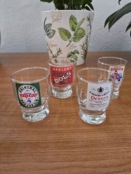 6 retro panákovek - 6