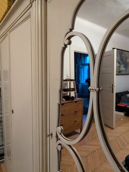 Prodám starožitnou skříň Ludvik - 6