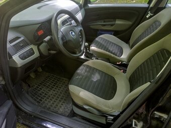 Zachovalé Grande Punto 1,4 bez investic, pouze 134 000 Km - 6